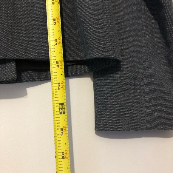 Theory Gray Double-Breasted 2 Piece Jacket Skirt Suit Set Women’s Small Skirt 4 - Picture 9 of 15